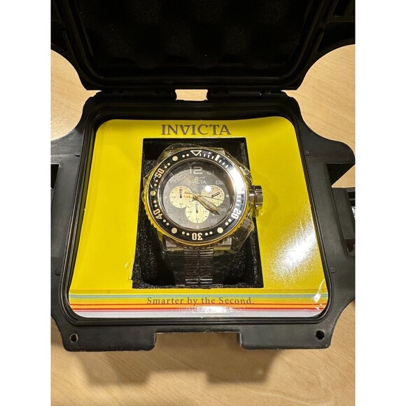 New Invicta Mens 25075 Pro Diver Black/Gold Dial Chronograph 52mm Watch Dive Box - Picture 1 of 6